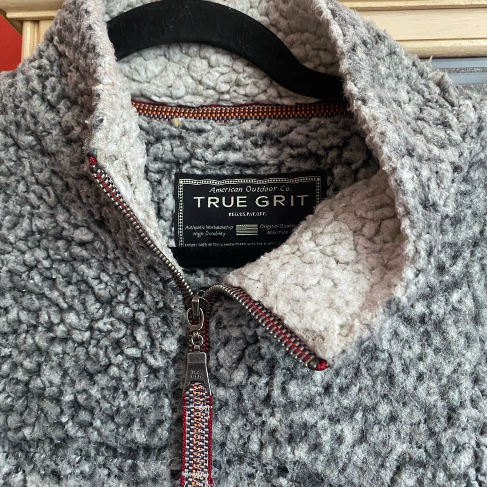 True Grit Women's Gray Zippered Sherpa Pullover Size Medium - Picture 2 of 7